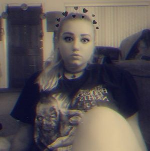 Meet your Posher, Amanda